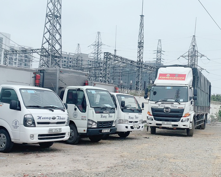 Đội xe vận chuyển
